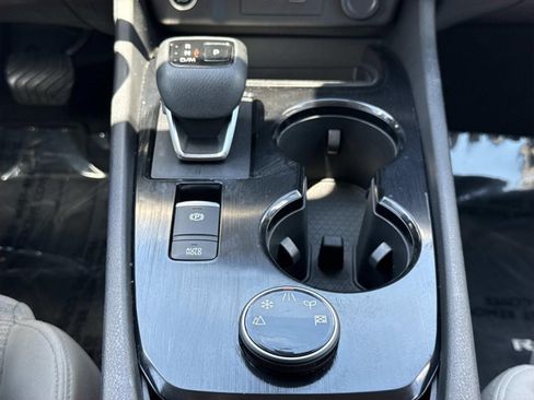Used 2022 Nissan Rogue SV AWD/4WD image 13