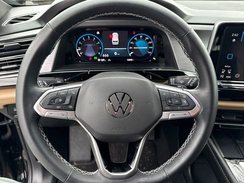 Used 2024 Volkswagen Atlas Cross Sport SE image 14