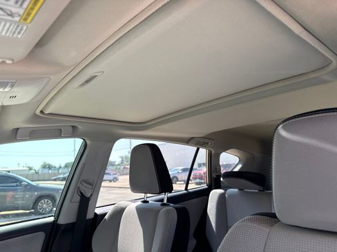 Used 2016 Toyota RAV4 XLE w/ Convenience Package FWD image 9