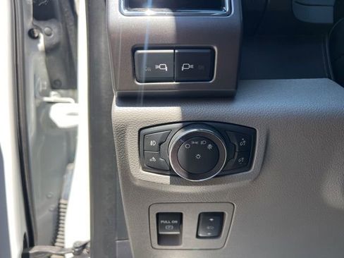 Used 2020 Ford F150 XLT w/ Equipment Group 302A Luxury AWD/4WD image 21