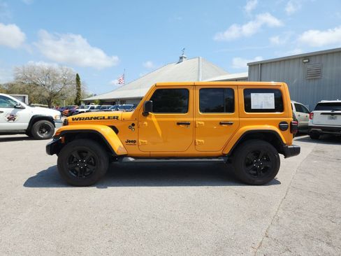Certified 2021 Jeep Wrangler Unlimited Sahara AWD/4WD image 6
