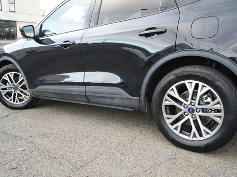 Used 2022 Ford Escape SEL FWD image 5