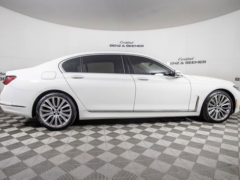 Used 2022 BMW 750i xDrive AWD/4WD image 4