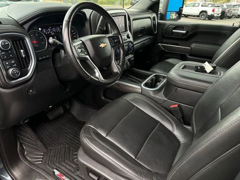 Used 2020 Chevrolet Silverado 2500 LTZ w/ LTZ Texas Edition image 10