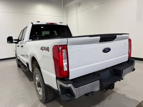 Used 2024 Ford F250 XLT image 8