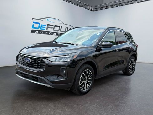 Used 2025 Ford Escape SE FWD image 7