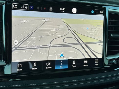 New 2027 Chrysler Pacifica Limited FWD image 17