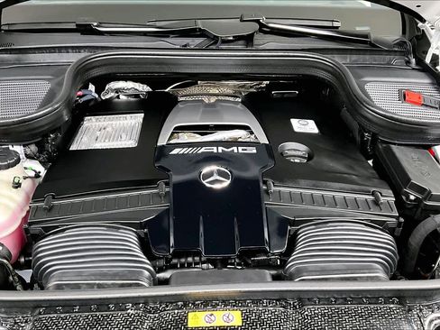 Used 2025 Mercedes-Benz GLS 63 AMG 4MATIC image 29