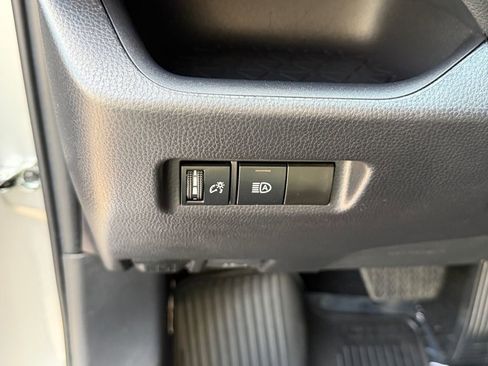 Used 2025 Toyota RAV4 LE image 30