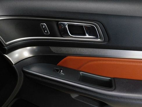 Used 2019 Ford Explorer XLT w/ XLT Desert Copper Package image 94