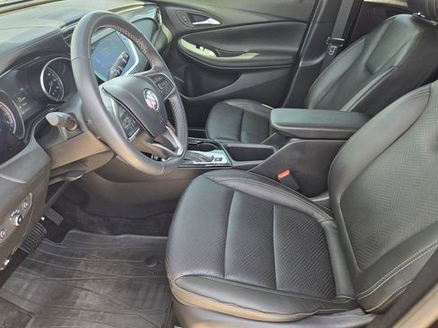 Used 2023 Buick Encore GX Essence w/ Experience Buick Package FWD image 10