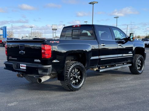 Used 2017 Chevrolet Silverado 2500 High Country w/ Duramax Plus Package image 3