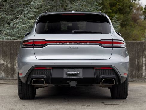 Certified 2026 Porsche Macan AWD/4WD image 10
