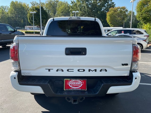 Used 2022 Toyota Tacoma TRD Off-Road w/ Technology Package RWD image 9