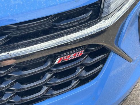 Used 2024 Chevrolet Trax RS w/ Sunroof Package FWD image 3