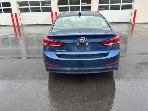 Used 2018 Hyundai Elantra Value Edition FWD image 11