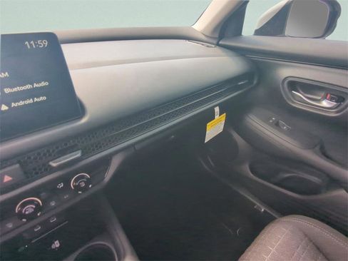 New 2026 Honda HR-V LX image 16