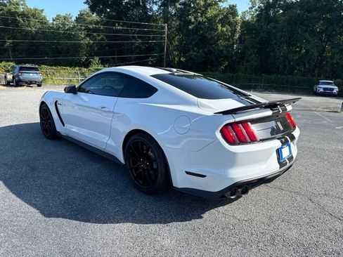 Used 2019 Ford Mustang Shelby GT350 w/ Technology Package RWD image 5