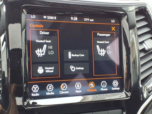 Used 2022 Jeep Cherokee Limited AWD/4WD image 19