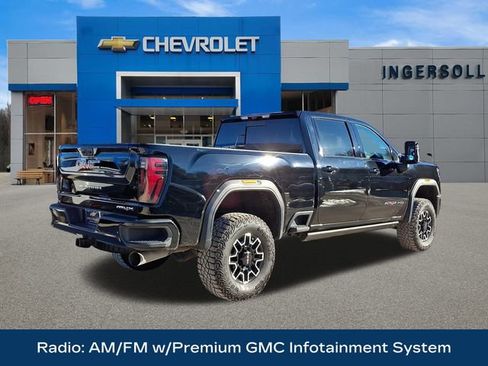 Used 2024 GMC Sierra 2500 AT4X image 9