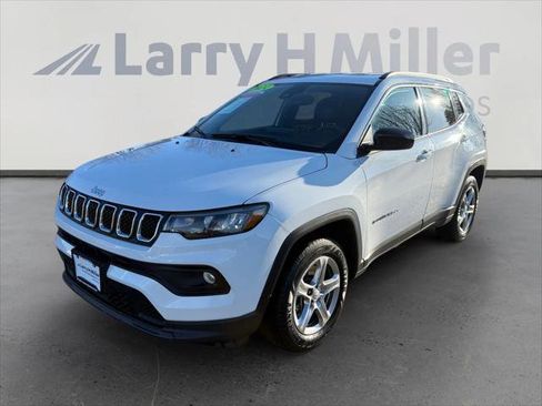 Certified 2024 Jeep Compass Latitude image 1