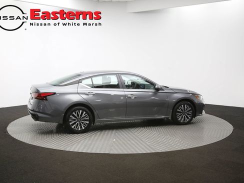 Used 2024 Nissan Altima 2.5 SV w/ SV Premium Package AWD/4WD image 43