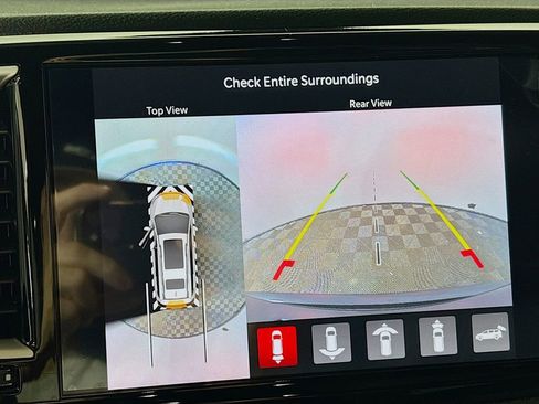 New 2026 Chrysler Pacifica Select FWD image 16