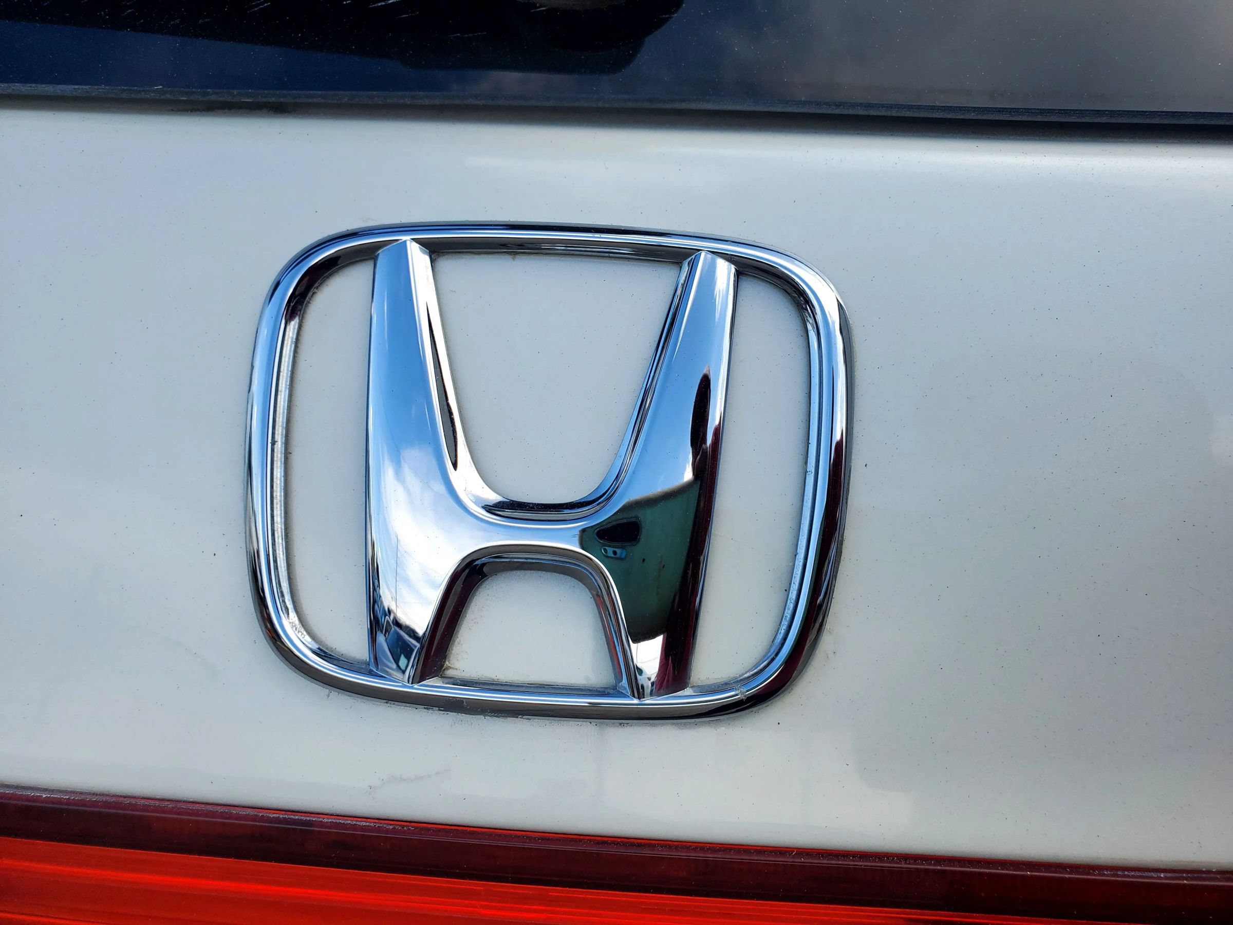 Used 2015 Honda Odyssey Touring Elite image 16