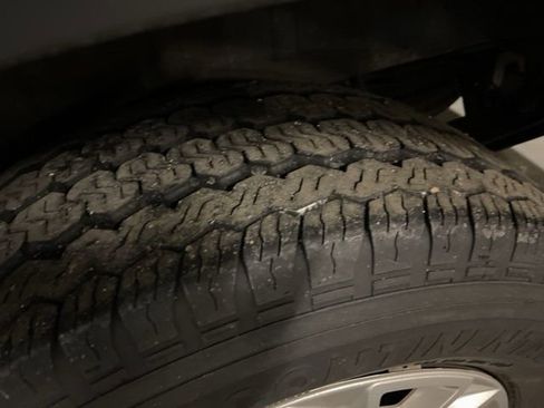 Used 2017 Ford Transit 350 XL image 10