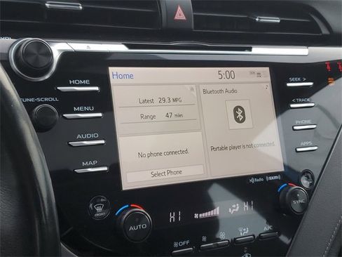 Used 2020 Toyota Camry XSE image 16