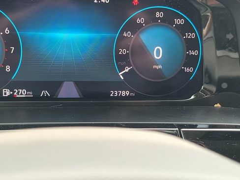 Used 2024 Volkswagen Atlas SE FWD image 17