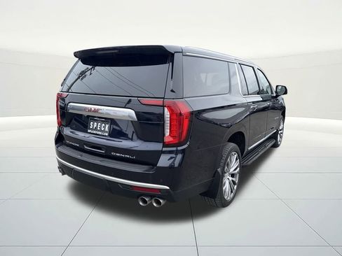 Used 2022 GMC Yukon XL Denali image 3