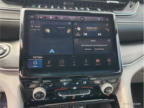 Used 2021 Jeep Grand Cherokee L Overland w/ Luxury Tech Group IV AWD/4WD image 34