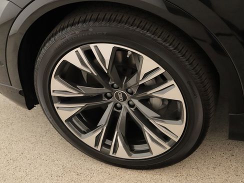 New 2026 Audi Q8 Premium Plus AWD/4WD image 36
