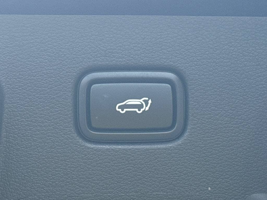 Used 2026 Kia Sportage EX w/ EX Panorama Roof Package FWD image 19