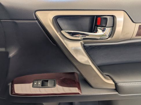 Used 2017 Lexus GX 460 Premium image 23