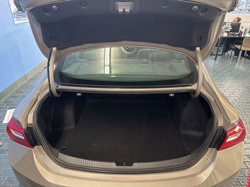 Used 2025 Chevrolet Malibu LT FWD image 11