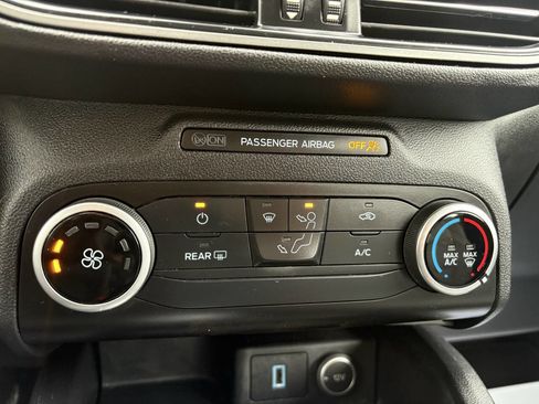 Used 2020 Ford Escape S image 29