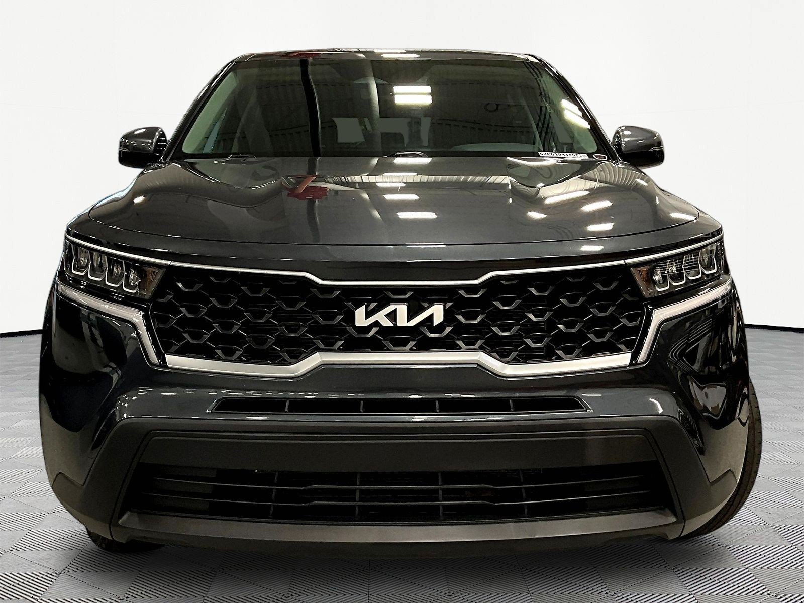 Used 2023 Kia Sorento LX AWD/4WD image 2