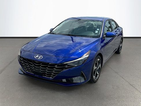 Used 2021 Hyundai Elantra Limited FWD image 3