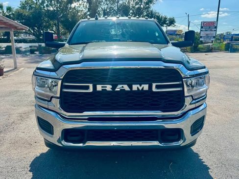 Used 2021 RAM 3500 Tradesman w/ Chrome Appearance Group AWD/4WD image 8