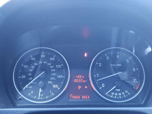 Used 2010 BMW 328i xDrive Sedan image 15