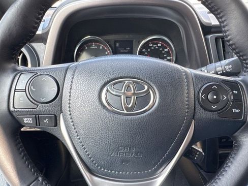 Used 2016 Toyota RAV4 SE image 20