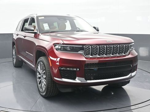 New 2025 Jeep Grand Cherokee L Summit image 9