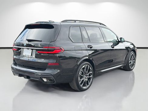 New 2027 BMW X7 xDrive40i w/ M Sport Package AWD/4WD image 3