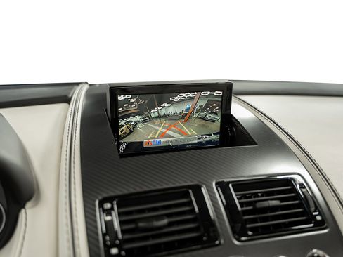 Used 2015 Aston Martin DB9 Volante image 47