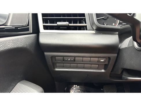 Used 2024 Mitsubishi Outlander Ralliart AWD/4WD image 33