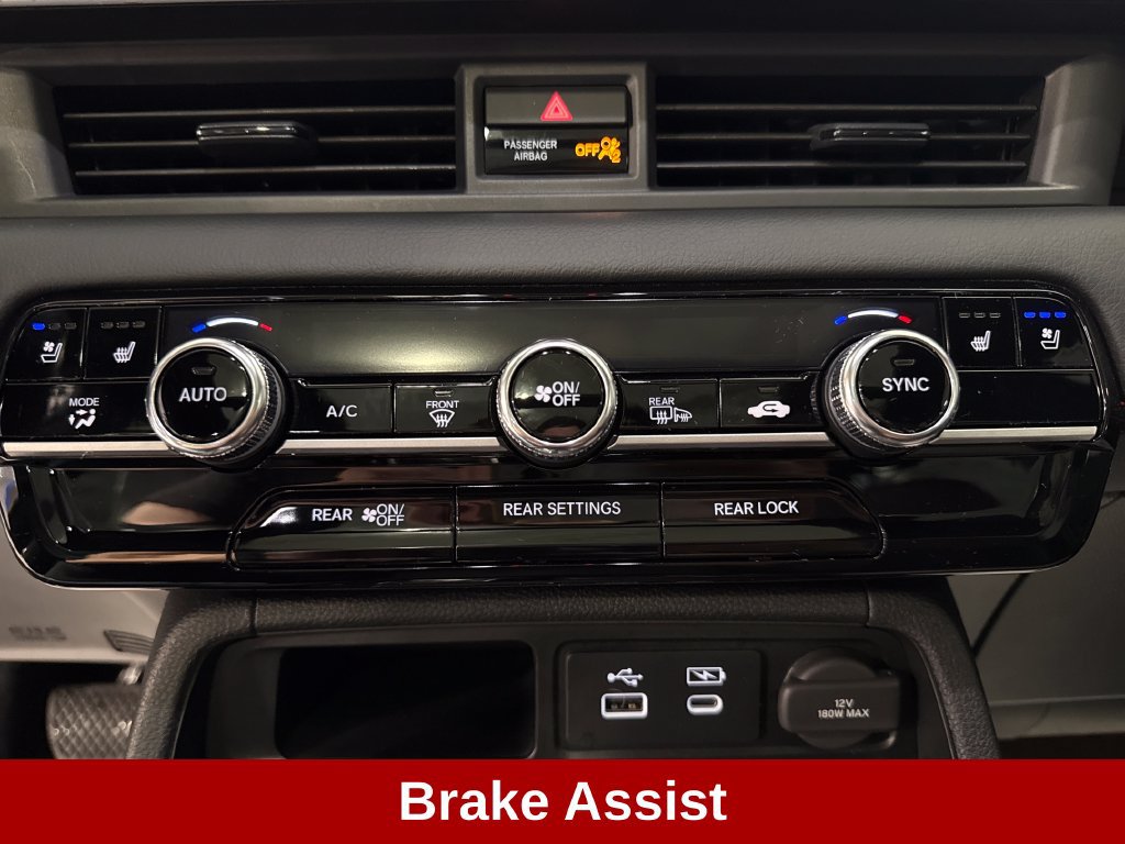 Used 2025 Honda Pilot Black Edition image 17