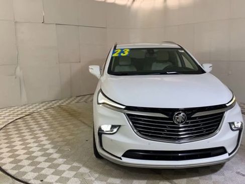 Used 2023 Buick Enclave Essence w/ Trailering Package, 5000 lbs. FWD image 3