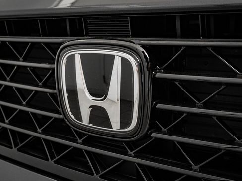 Used 2023 Honda Accord Touring image 16